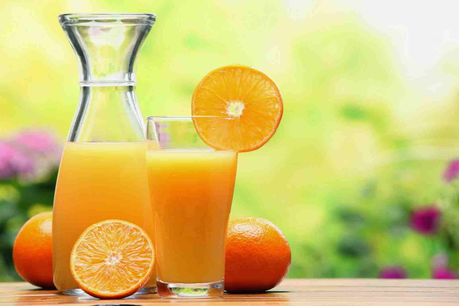 uống nước cam mỗi ngày có đẹp da